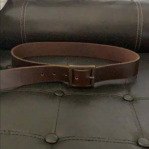 Women’s brown leather belt